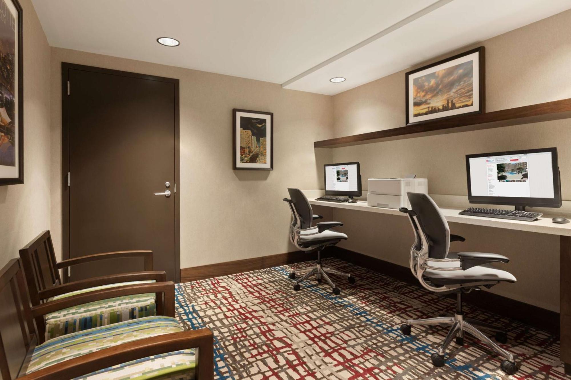 Hilton Garden Inn Charlotte Southpark Exterior photo